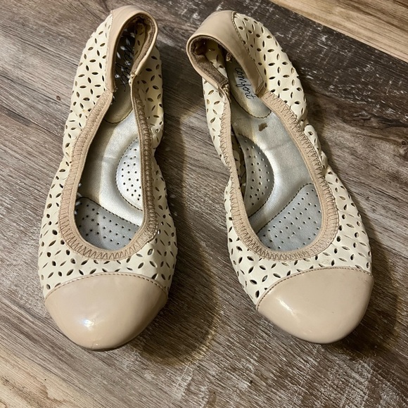 Shoes - Beige Perforated Women's Flats